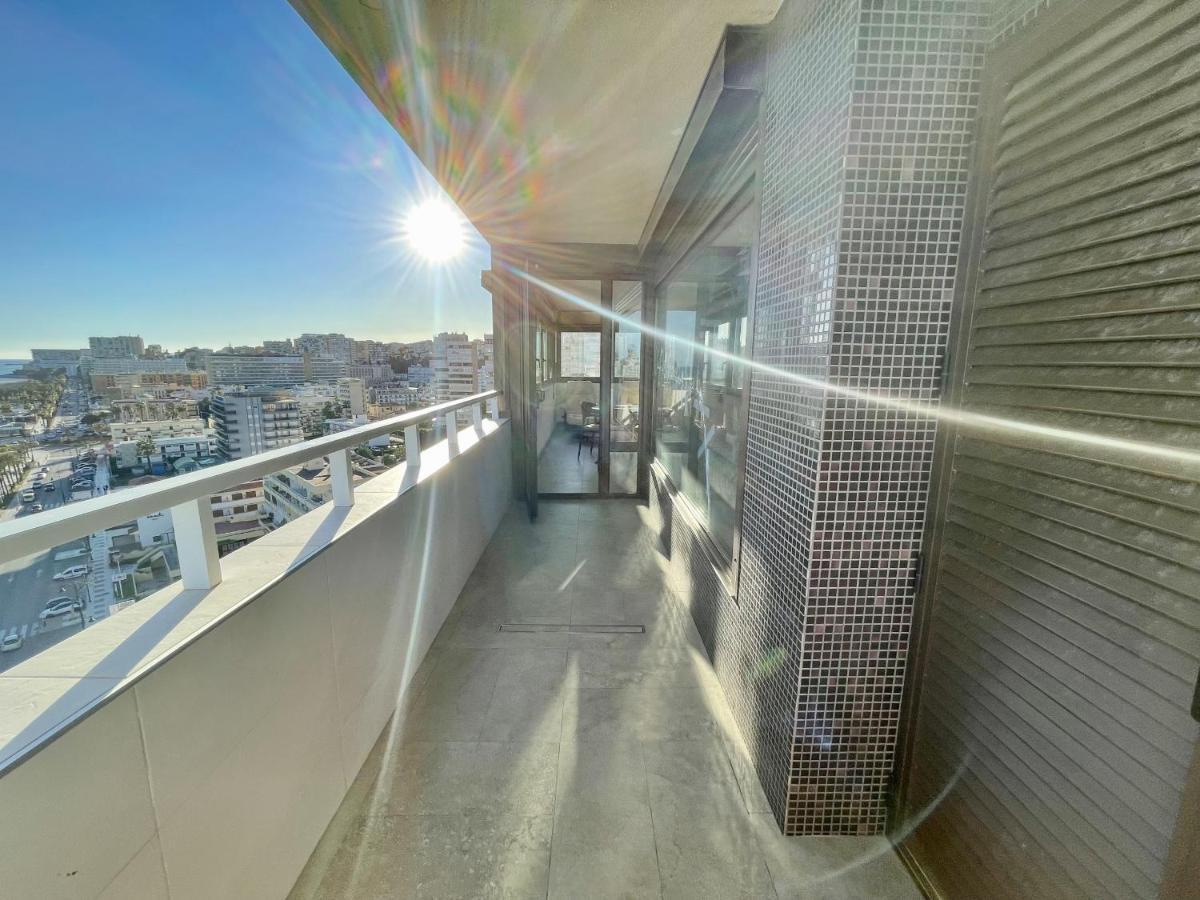 Exclusive Beachfront Apartment Torremolinos - Pool - Paddle - Tenis - Wifi - Central Aircon Εξωτερικό φωτογραφία